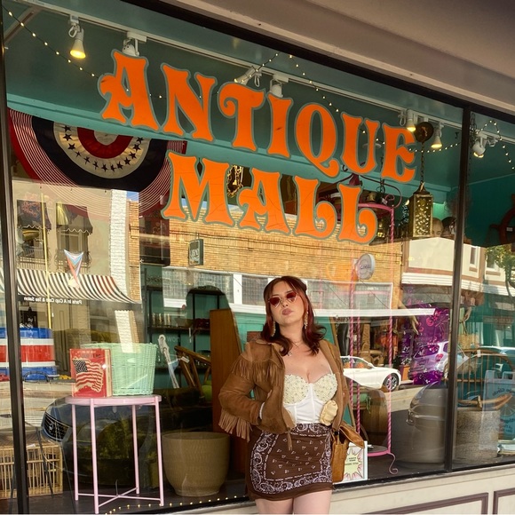 Meet your Posher, Marissa - Picture 5 of 7